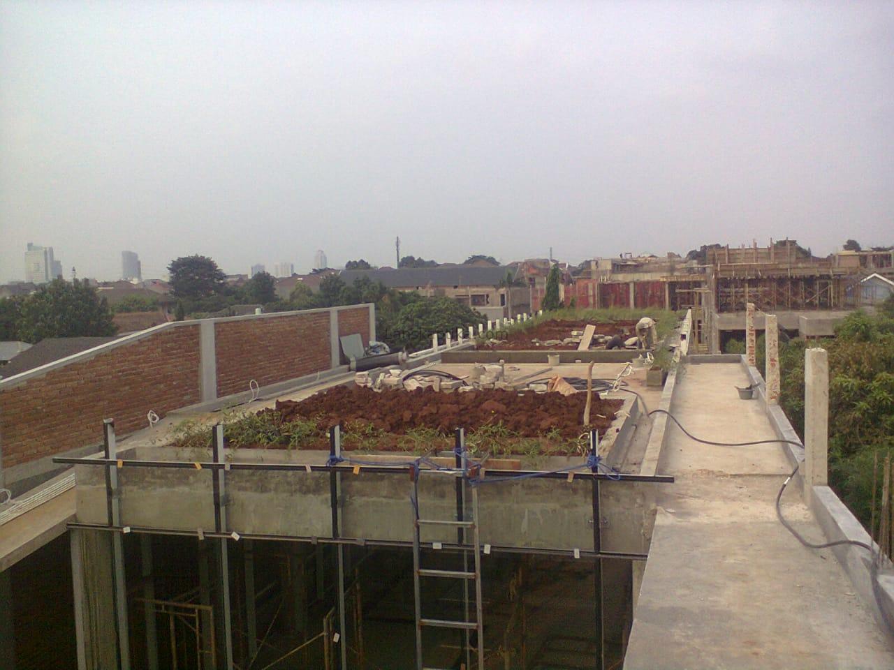 Proyek Vertical & Rooftop Garden Kantor D`Associates Jakarta Selatan